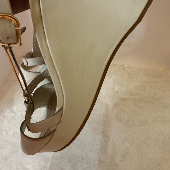 Summer Ready! Women’s Cream Leather Wedges by Rockport. Size 11M - Picture 12 of 16